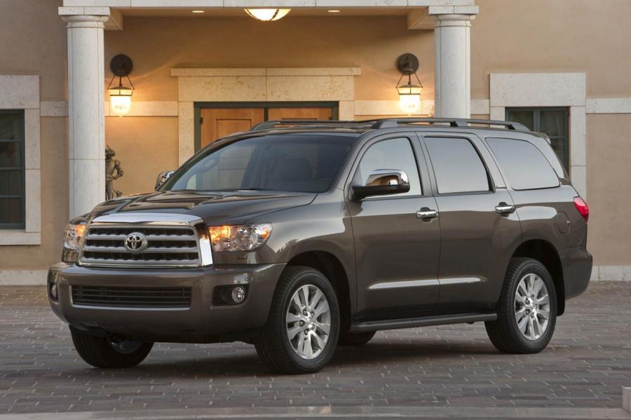  Toyota Sequoia 2013 года  (фото 5 из 50)